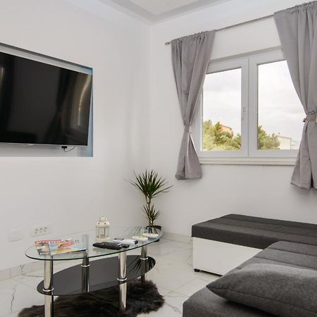 Apartments Pelja Trogir Exterior foto